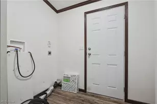 3424 Painesville Warren Rd, Worthington, OH 44470 - Photo 29