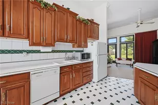 115 Lakhani Ln, Canfield, OH 44406 - Photo 5