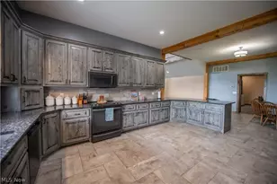 9918 Ridge Rd SE, Uhrichsville, OH 44683 - Photo 9