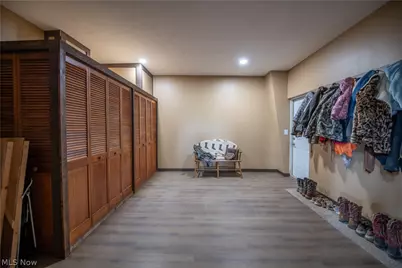 9918 Ridge Road SE, Uhrichsville, OH 44683 - Photo 11