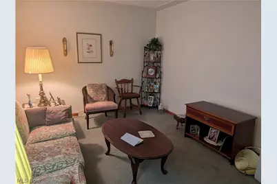 1124 W 37th Street, Lorain, OH 44052 - Photo 3