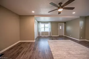 1135 Eastport Ave, Uhrichsville, OH 44683 - Photo 13