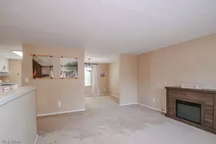 10015 Windjammer Trail, Aurora, OH 44202 - Photo 7