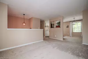 10015 Windjammer Trail, Aurora, OH 44202 - Photo 5