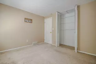10015 Windjammer Trail, Aurora, OH 44202 - Photo 17