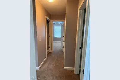 15 Town Square Boulevard, Columbiana, OH 44408 - Photo 17