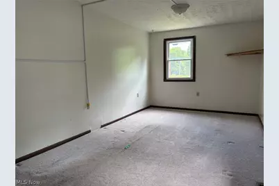 2418 Hillstock Avenue, Akron, OH 44312 - Photo 13