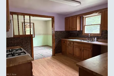 2418 Hillstock Avenue, Akron, OH 44312 - Photo 9