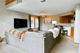 4052 St Andrews Ct, Canfield, OH 44406 - Photo 11