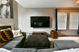 4052 St Andrews Ct, Canfield, OH 44406 - Photo 13