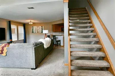 4052 Saint Andrews Court #4, Canfield, OH 44406 - Photo 9