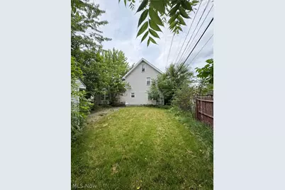 13010 Parkhill Avenue, Loveland, OH 44120 - Photo 5