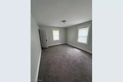13010 Parkhill Avenue, Loveland, OH 44120 - Photo 17