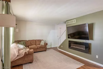 1270 Delia Avenue, Akron, OH 44320 - Photo 5