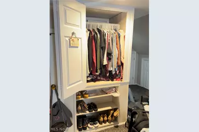 220 E 327th Street, Willowick, OH 44095 - Photo 23