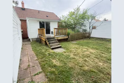 220 E 327th Street, Willowick, OH 44095 - Photo 37