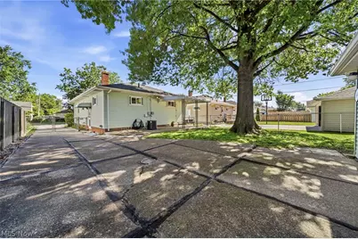 28626 Forest Road, Willowick, OH 44095 - Photo 35