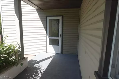 734 Main Street, Bridgeport, OH 43912 - Photo 13