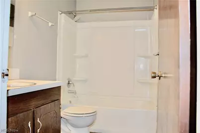1645 California Avenue, Louisville, OH 44641 - Photo 9