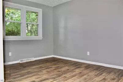 1645 California Avenue, Louisville, OH 44641 - Photo 7