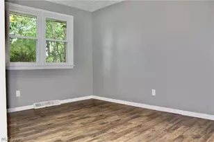 1645 California Ave, Louisville, OH 44641 - Photo 7