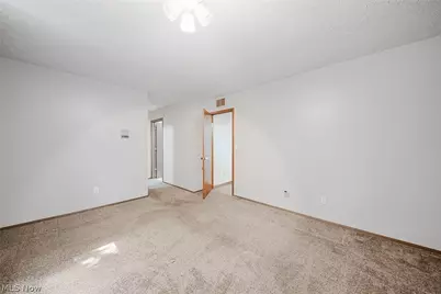 5950 Bayberry Circle, North Ridgeville, OH 44039 - Photo 15