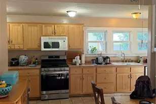 221 Oakwood Ave, Marietta, OH 45750 - Photo 5