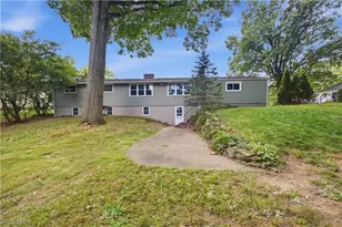 236 Manor Dr, Columbiana, OH 44408 - Photo 27