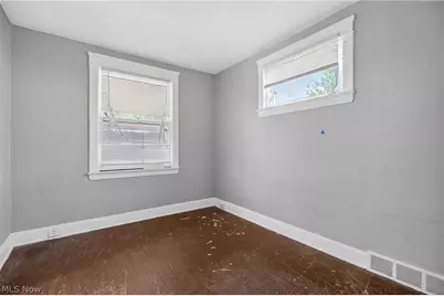 7425 Indiana Avenue, Loveland, OH 44105 - Photo 15