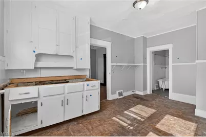 7425 Indiana Avenue, Loveland, OH 44105 - Photo 9