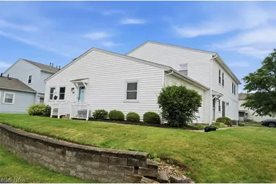 2549 Royal County Down #15A, Uniontown, OH 44685 - Photo 3