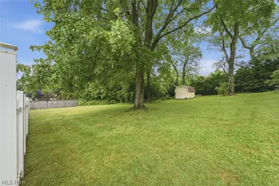 13484 Judy Avenue NW, Uniontown, OH 44685 - Photo 33