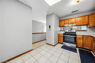 6221 Center St, Mentor, OH 44060 - Photo 3