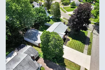 1807 Wicliff Avenue NE, Massillon, OH 44646 - Photo 7