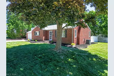1807 Wicliff Avenue NE, Massillon, OH 44646 - Photo 3