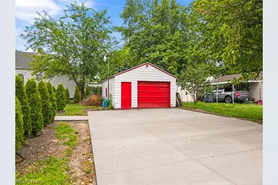 678 Essex Street, Akron, OH 44306 - Photo 21