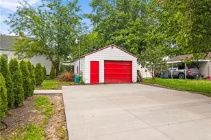 678 Essex St, Akron, OH 44306 - Photo 21