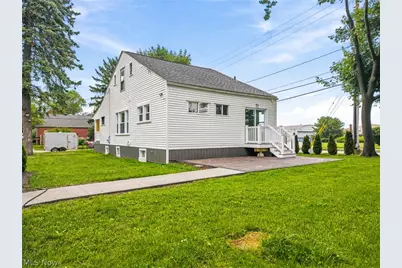 678 Essex Street, Akron, OH 44306 - Photo 19