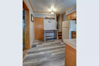 305 Main Street W, Beach City, OH 44608 - Photo 13