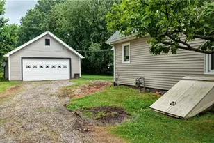 305 Main St W, Beach City, OH 44608 - Photo 29