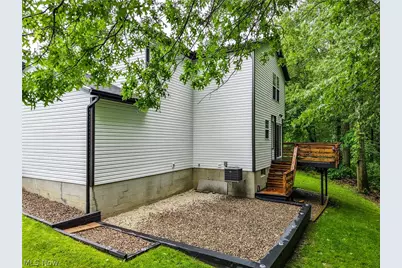 653 Diamond Circle, Ravenna, OH 44266 - Photo 9