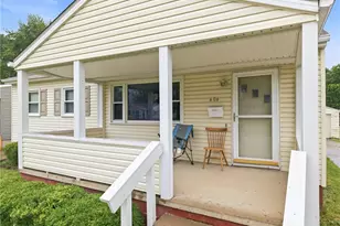 404 Elizabeth St, Hubbard, OH 44425 - Photo 3