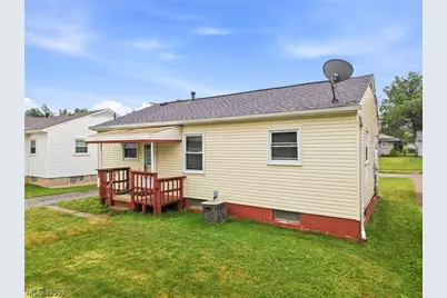 404 Elizabeth Street, Hubbard, OH 44425 - Photo 27