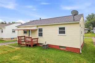 404 Elizabeth St, Hubbard, OH 44425 - Photo 27