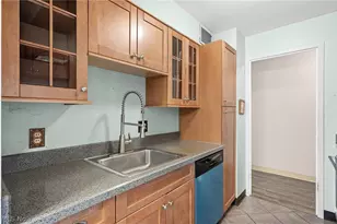 11850 Edgewater Dr, Oakwood, OH 44107 - Photo 13