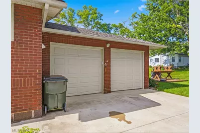 1733 Parkway Boulevard, Alliance, OH 44601 - Photo 23