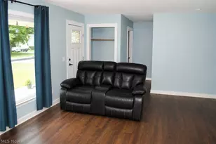 210 Oakdale Dr, South Amherst, OH 44001 - Photo 5