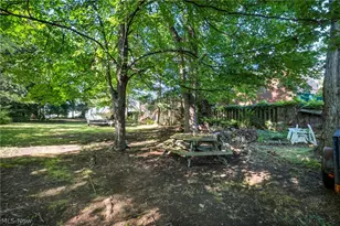 8375 Nowlen St, Mentor, OH 44060 - Photo 9