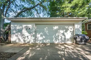 8375 Nowlen St, Mentor, OH 44060 - Photo 7