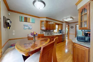 2182 Buena Vista Dr, Wickliffe, OH 44092 - Photo 9